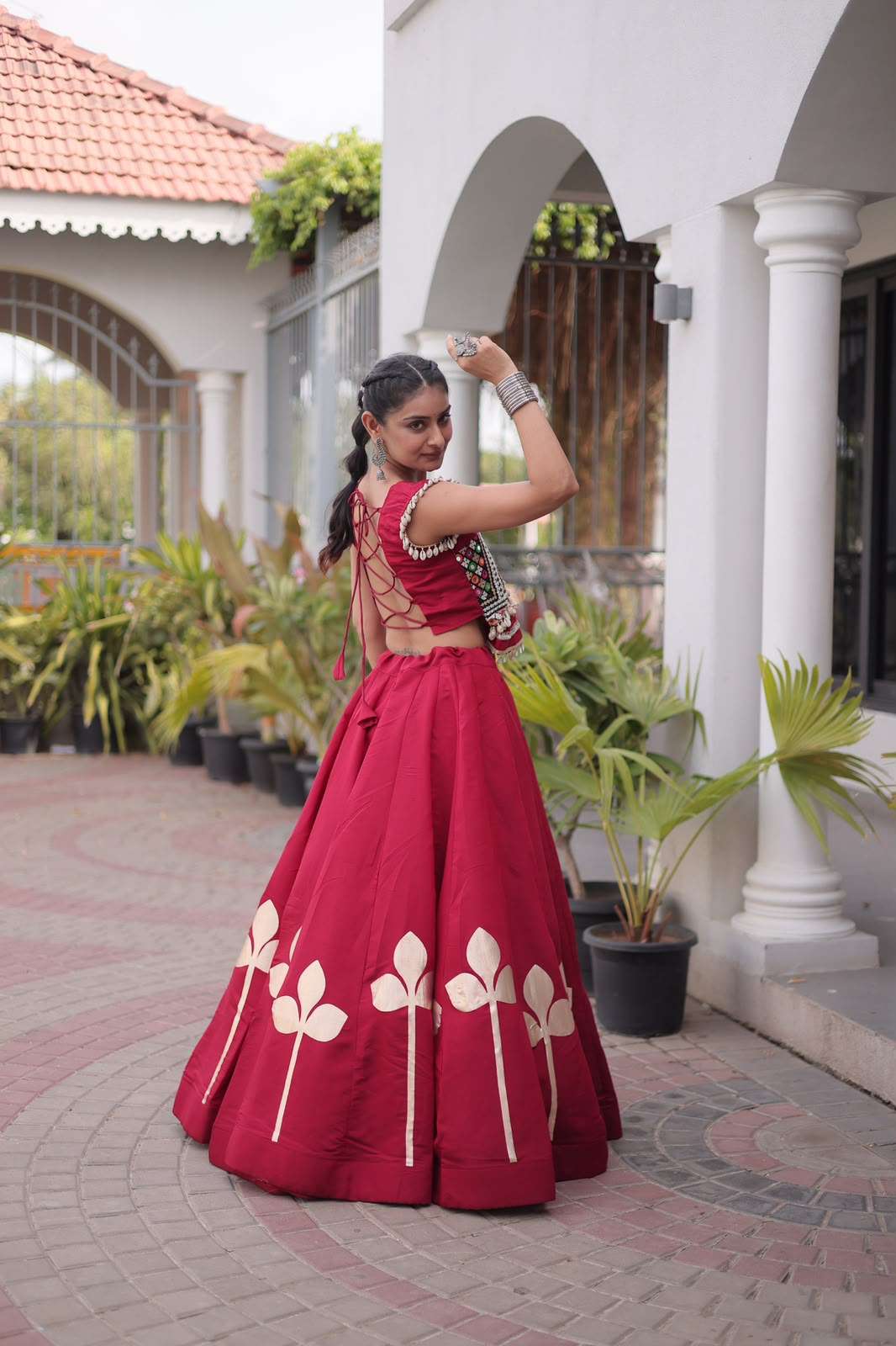 Roman Silk fabric Navratri wear Festive vibes Are traditional and spiritual Lehenga choli wholesale in surat 7174 Roman Silk fabric Navratri wear Festive vibes Are traditional and spiritual Lehenga choli wholesale in surat 7174