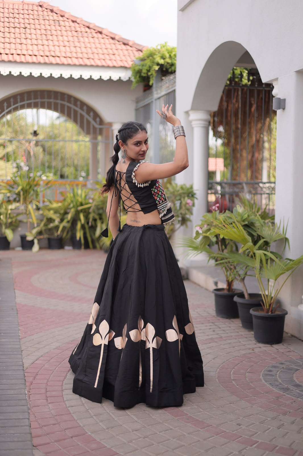 Roman Silk fabric Navratri wear Festive vibes Are traditional and spiritual Lehenga choli wholesale in surat 7174 Roman Silk fabric Navratri wear Festive vibes Are traditional and spiritual Lehenga choli wholesale in surat 7174