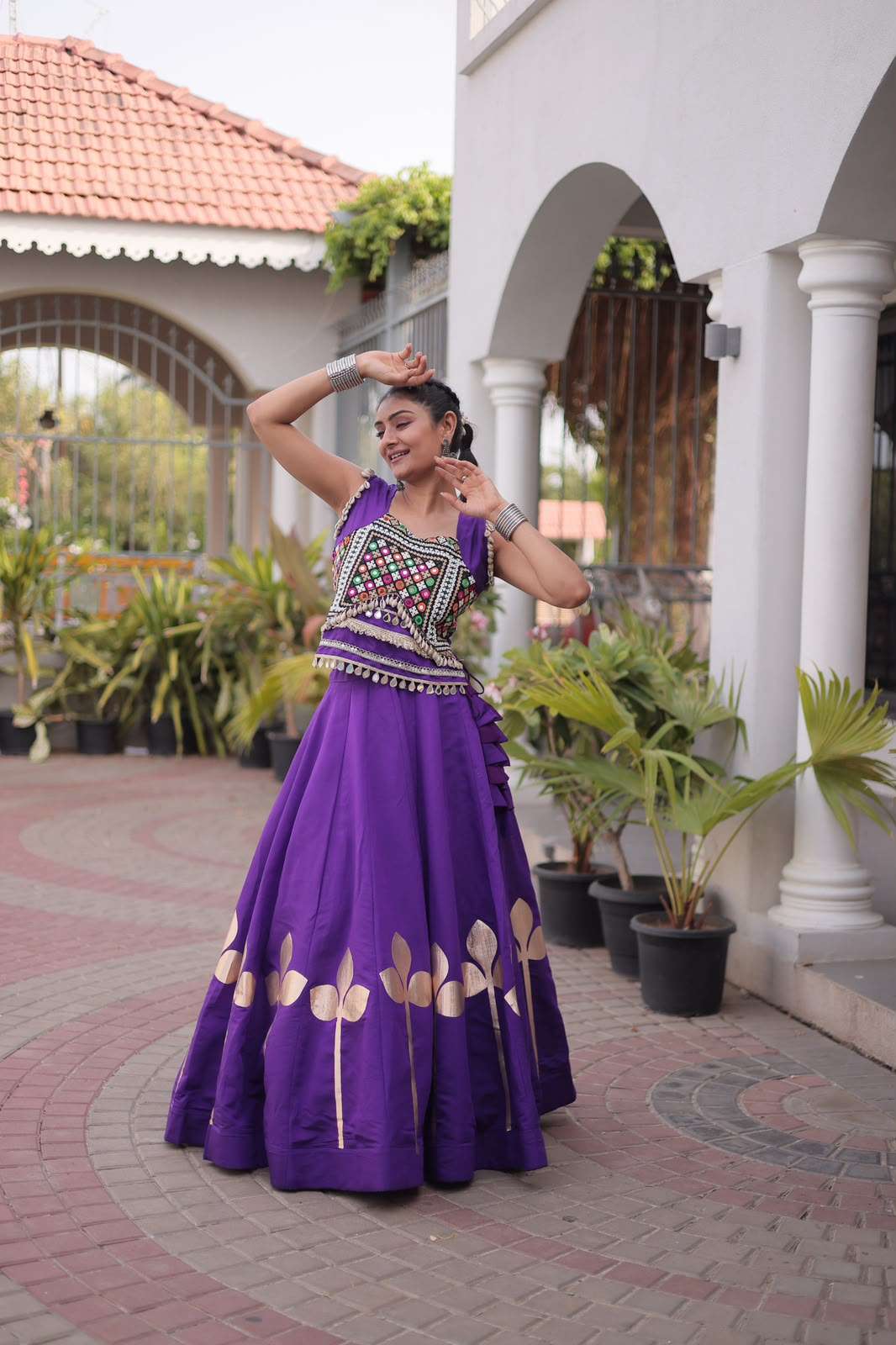 Roman Silk fabric Navratri wear Festive vibes Are traditional and spiritual Lehenga choli wholesale in surat 7174 Roman Silk fabric Navratri wear Festive vibes Are traditional and spiritual Lehenga choli wholesale in surat 7174