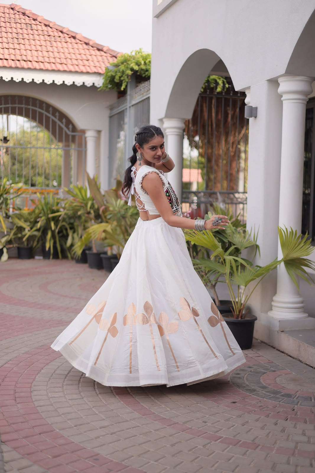 Roman Silk fabric Navratri wear Festive vibes Are traditional and spiritual Lehenga choli wholesale in surat 7174 Roman Silk fabric Navratri wear Festive vibes Are traditional and spiritual Lehenga choli wholesale in surat 7174