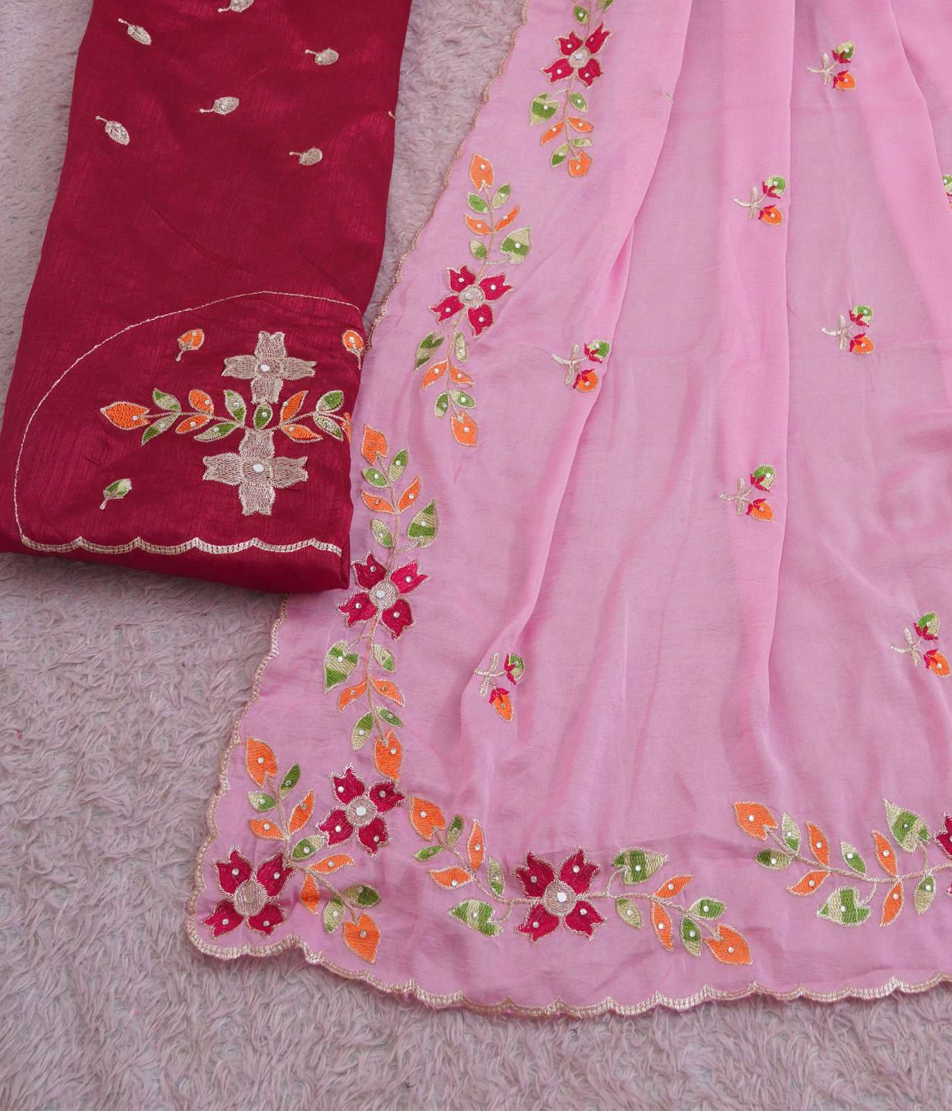 LH 45 SOFT CRASH RANGOLI FANCY AND BEAUTIFUL FABRIC SAREE WHOLESALE IN SURAT LH 45 SOFT CRASH RANGOLI FANCY AND BEAUTIFUL FABRIC SAREE WHOLESALE IN SURAT