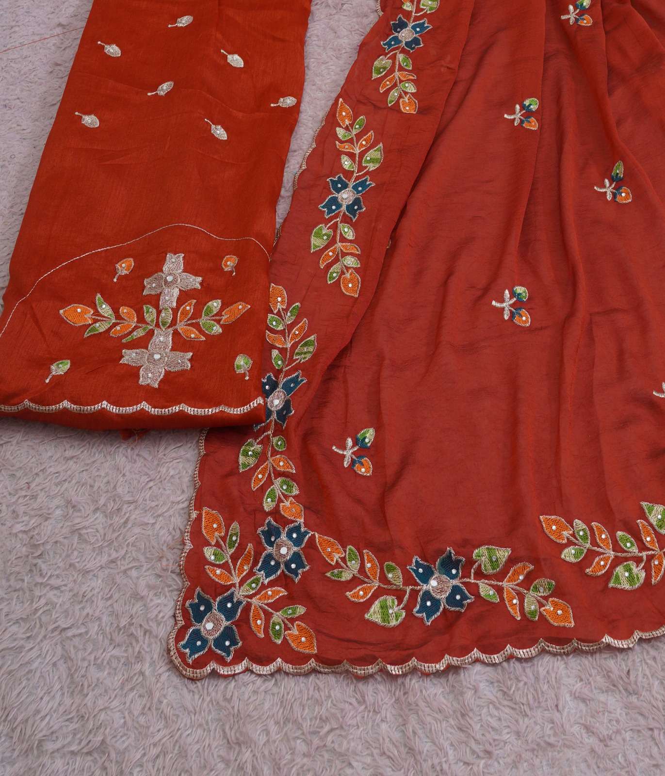 LH 45 SOFT CRASH RANGOLI FANCY AND BEAUTIFUL FABRIC SAREE WHOLESALE IN SURAT LH 45 SOFT CRASH RANGOLI FANCY AND BEAUTIFUL FABRIC SAREE WHOLESALE IN SURAT