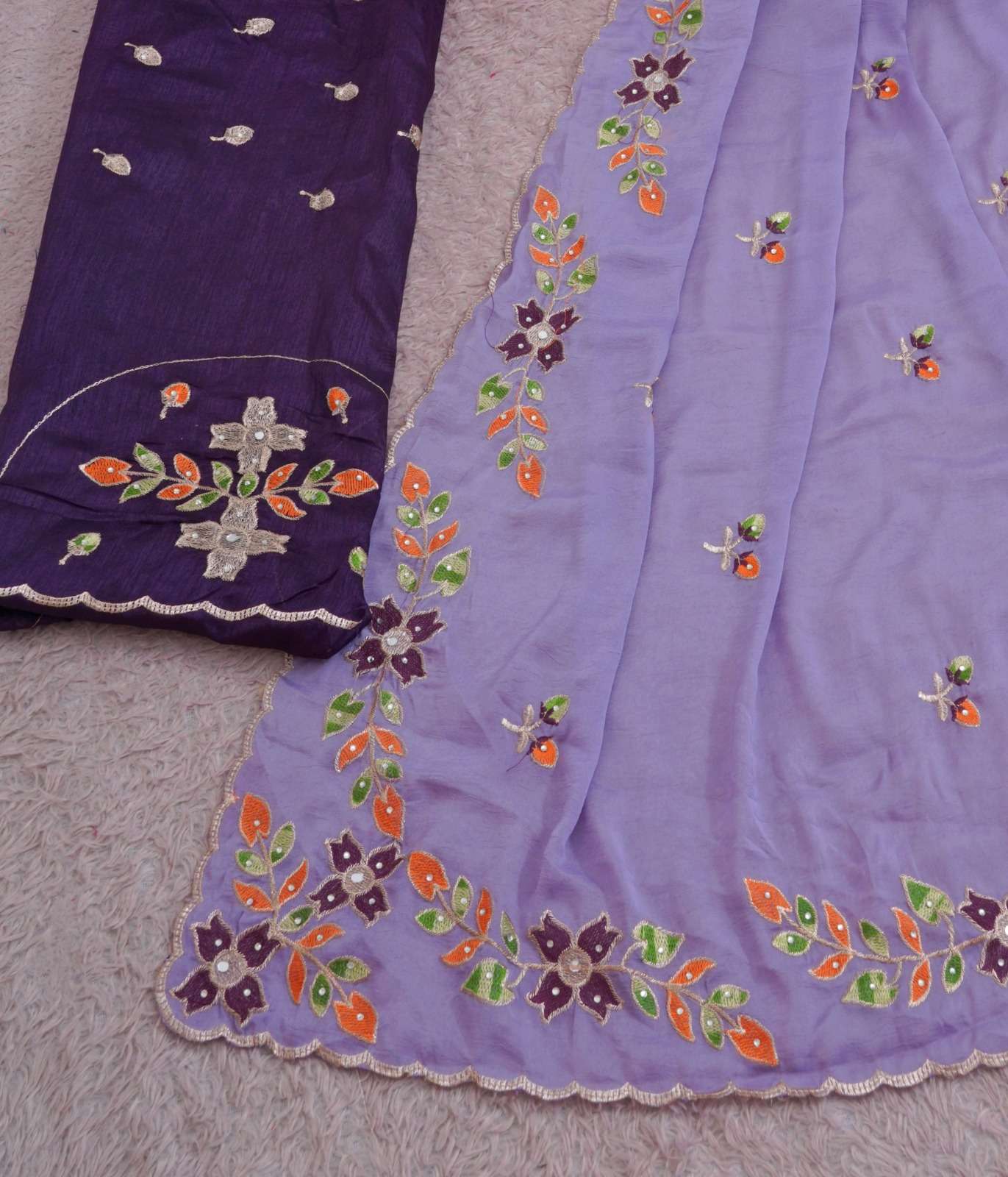 LH 45 SOFT CRASH RANGOLI FANCY AND BEAUTIFUL FABRIC SAREE WHOLESALE IN SURAT LH 45 SOFT CRASH RANGOLI FANCY AND BEAUTIFUL FABRIC SAREE WHOLESALE IN SURAT