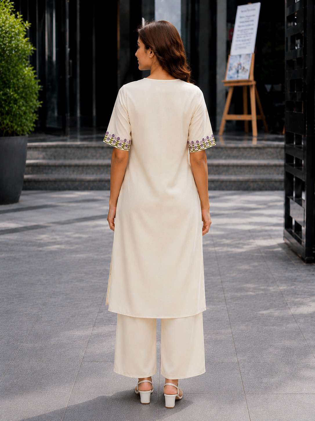 SUMMER KURTI PARIED WITH LENGTH PANT DAILY WEAR 2 PCS SET OFFICE WHOLESALER SUMMER KURTI PARIED WITH LENGTH PANT DAILY WEAR 2 PCS SET OFFICE WHOLESALER