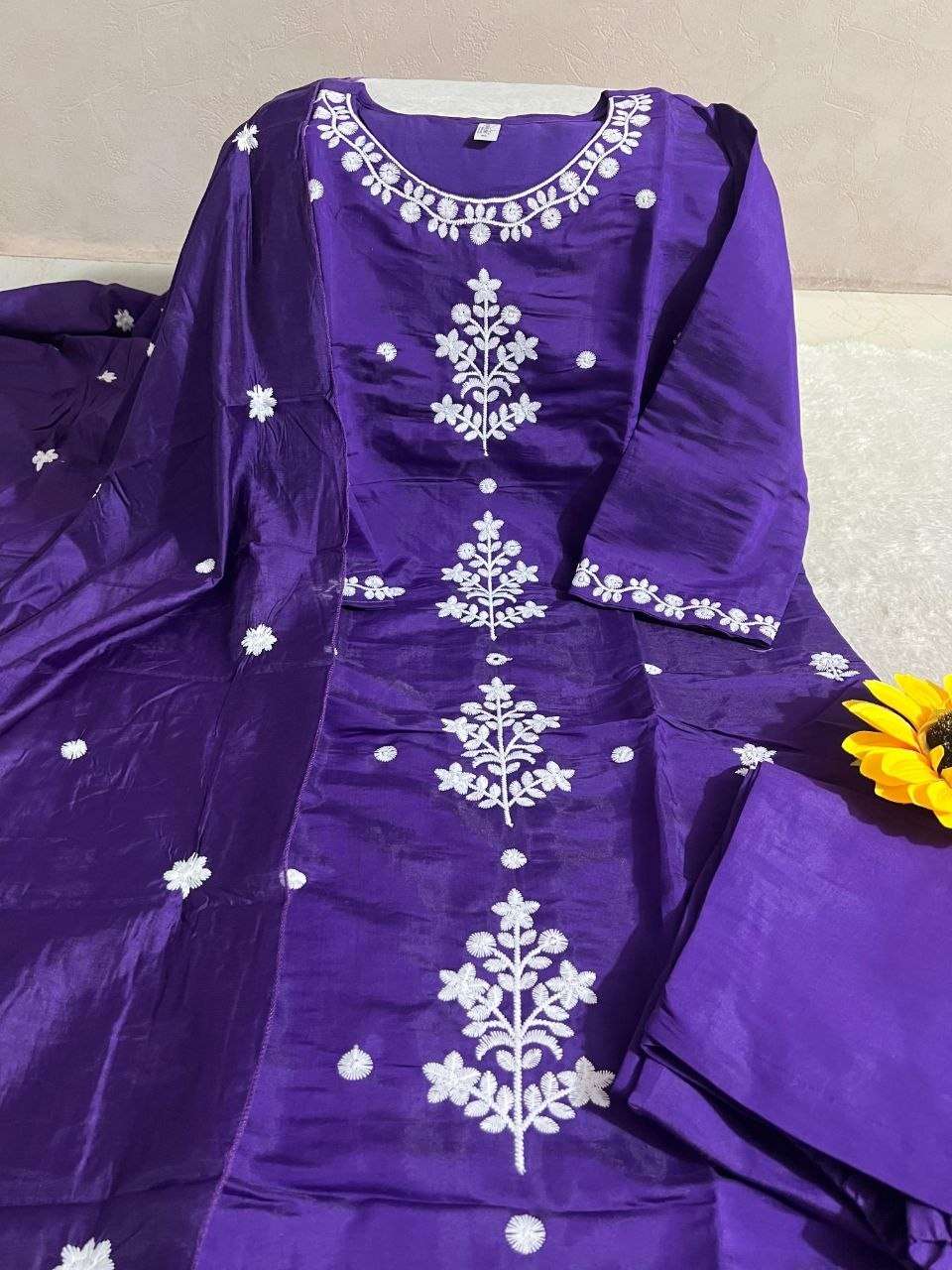 BOUTIQUE SILK QUALITY DESIGNER PINK KURTI PANT DUPATTA WHOLESALE RANG BOUTIQUE SILK QUALITY DESIGNER PINK KURTI PANT DUPATTA WHOLESALE RANG