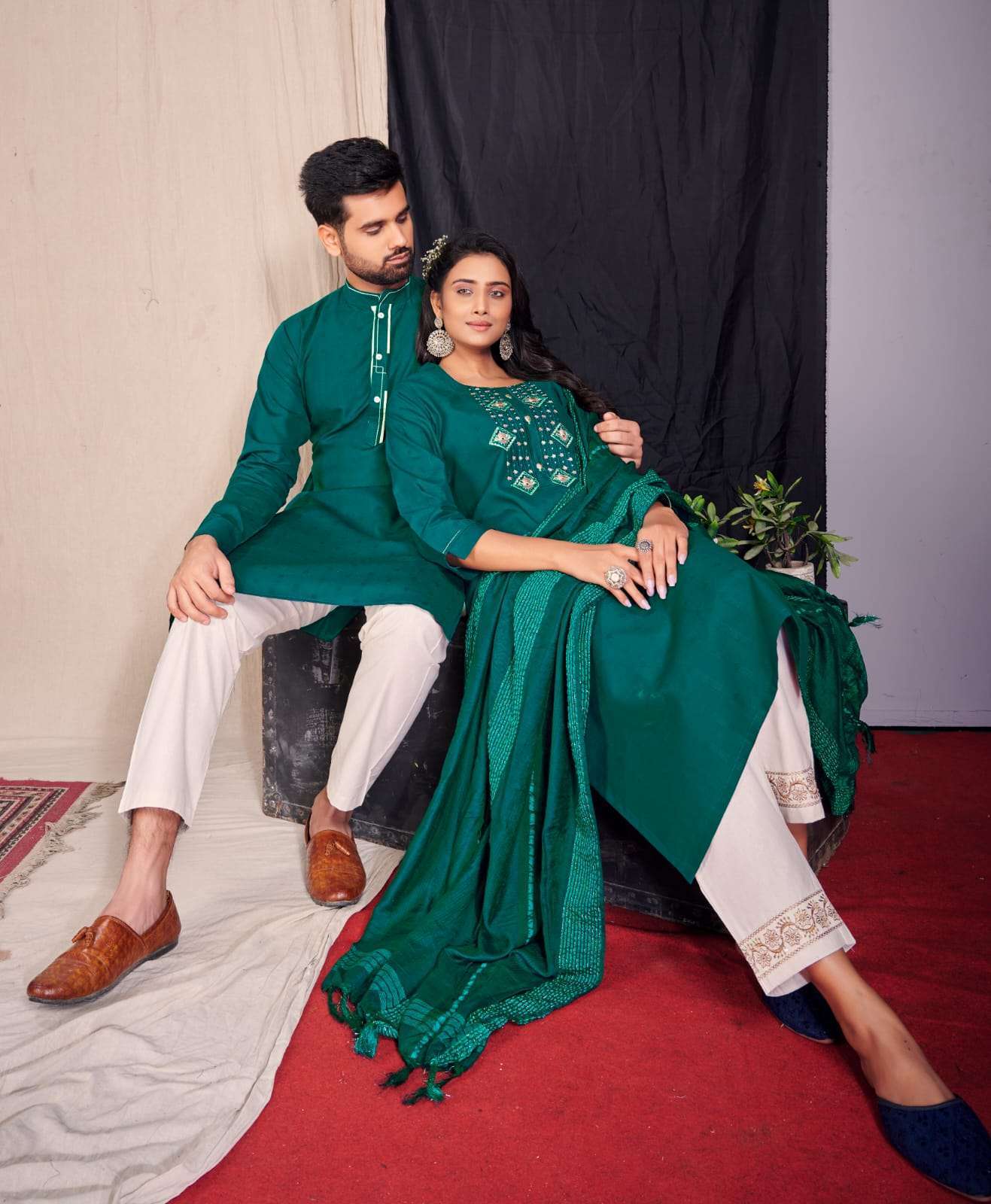 Royal Couple Vol 9 Designer Cotton Weaving  Stripe With Embroidery Work Readymade Couples Collection at Wholesale Rate