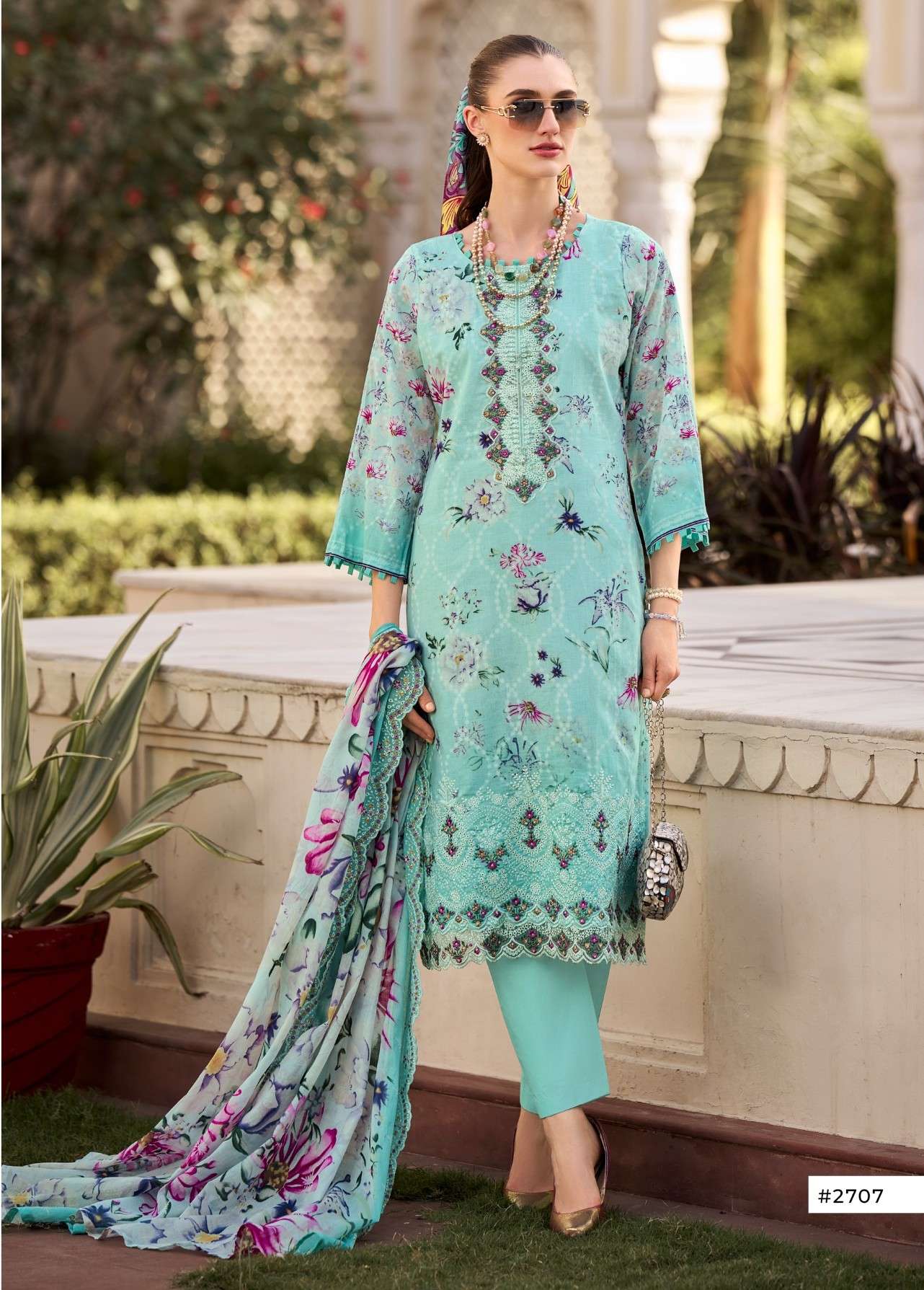 PAKIZA