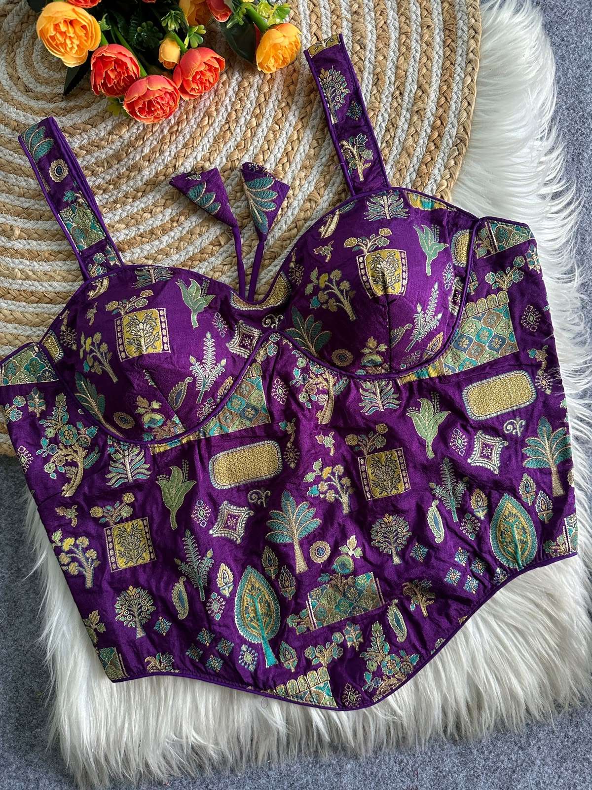 PARTYWEAR