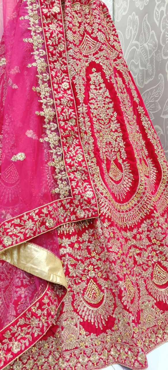 Heavy Designer Pure Velvet With Heavy Embroidery Work Bridal Wedding ...