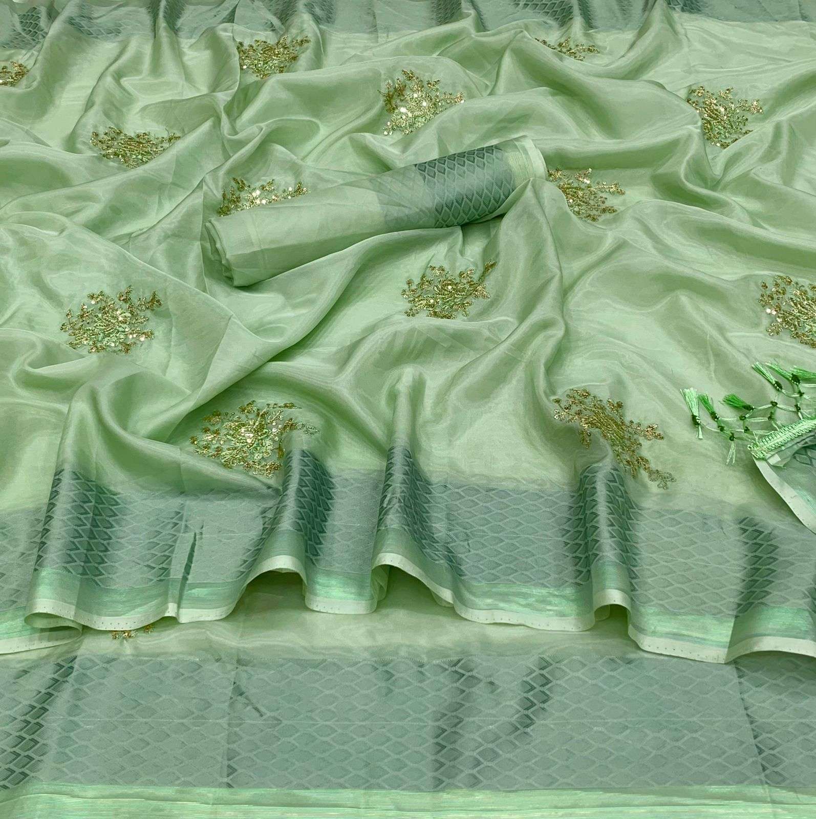 Raanjana Soft Organza Silk With Fancy Thread Work Saree Collection