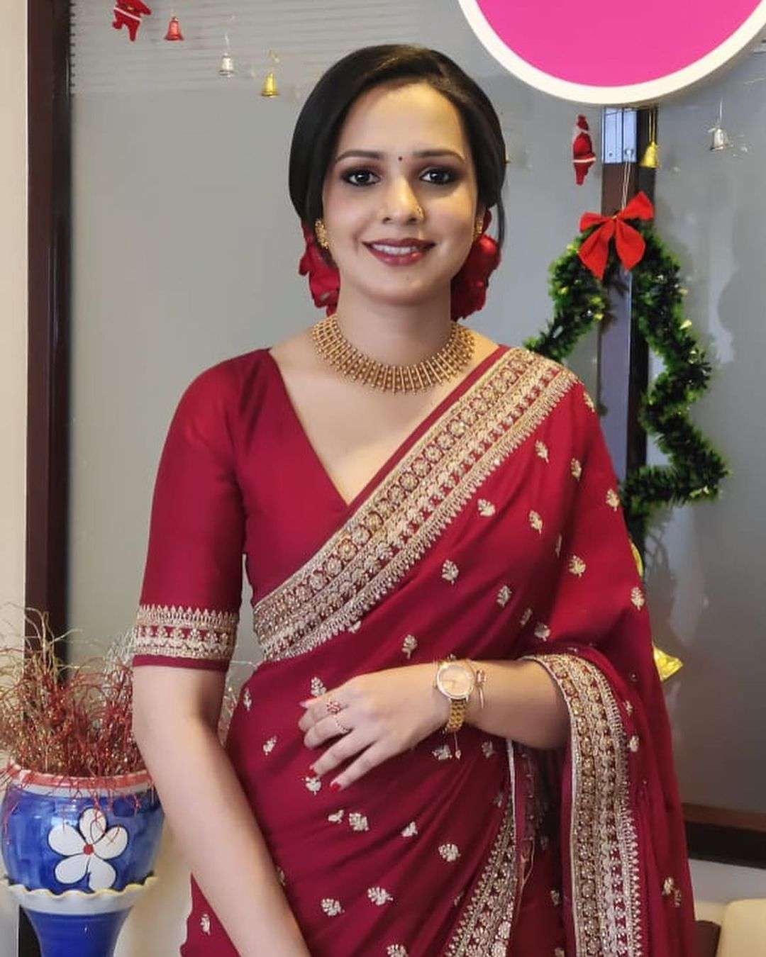 Rangoli Silk with Embroidery Thread & Zari work Wedding Special ...